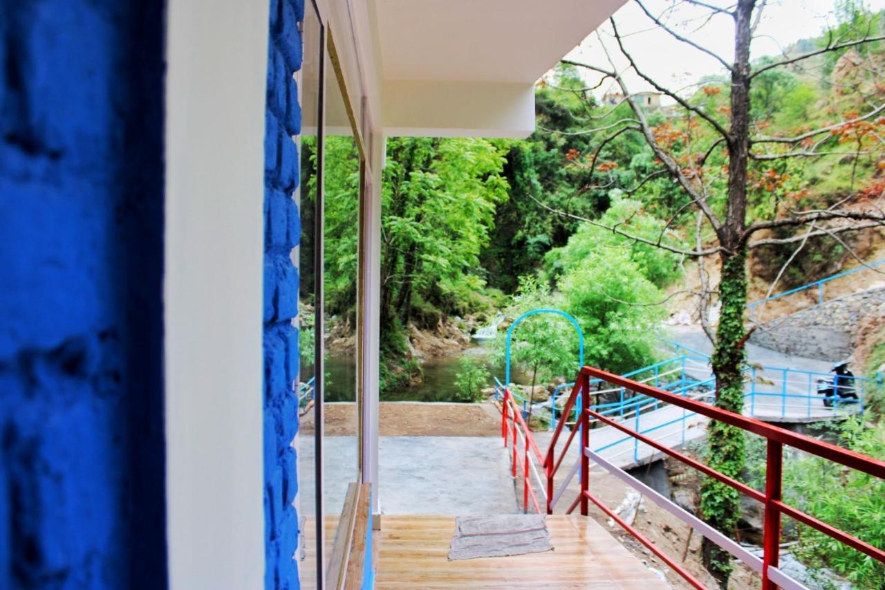 The Stream Side Hostel ムスーリー エクステリア 写真